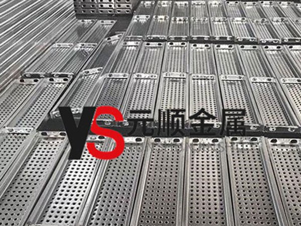 安全使用钢跳板很重要(图1) 安全使用钢跳板很重要(图1)